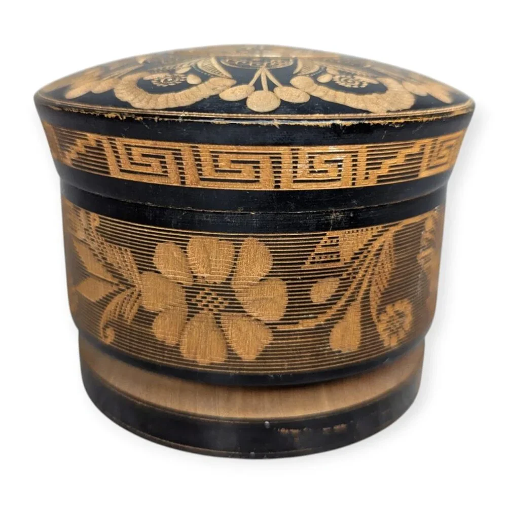 Vintage round wooden
