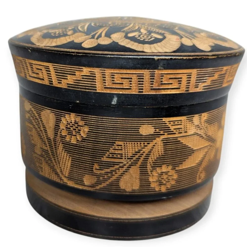 Vintage round wooden