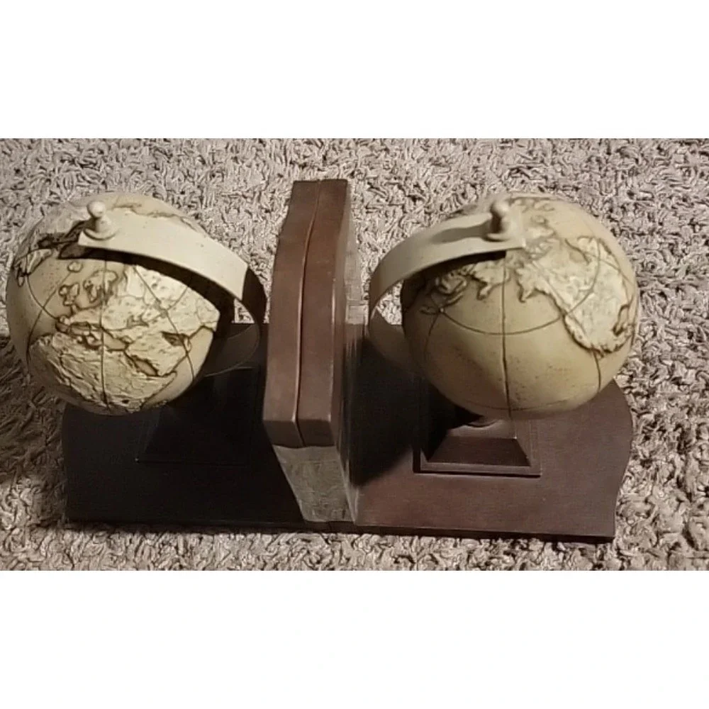 Vintage‎ Spinning Wooden Globe Bookends Bookcase Decor Wood Home Interiors NWOT