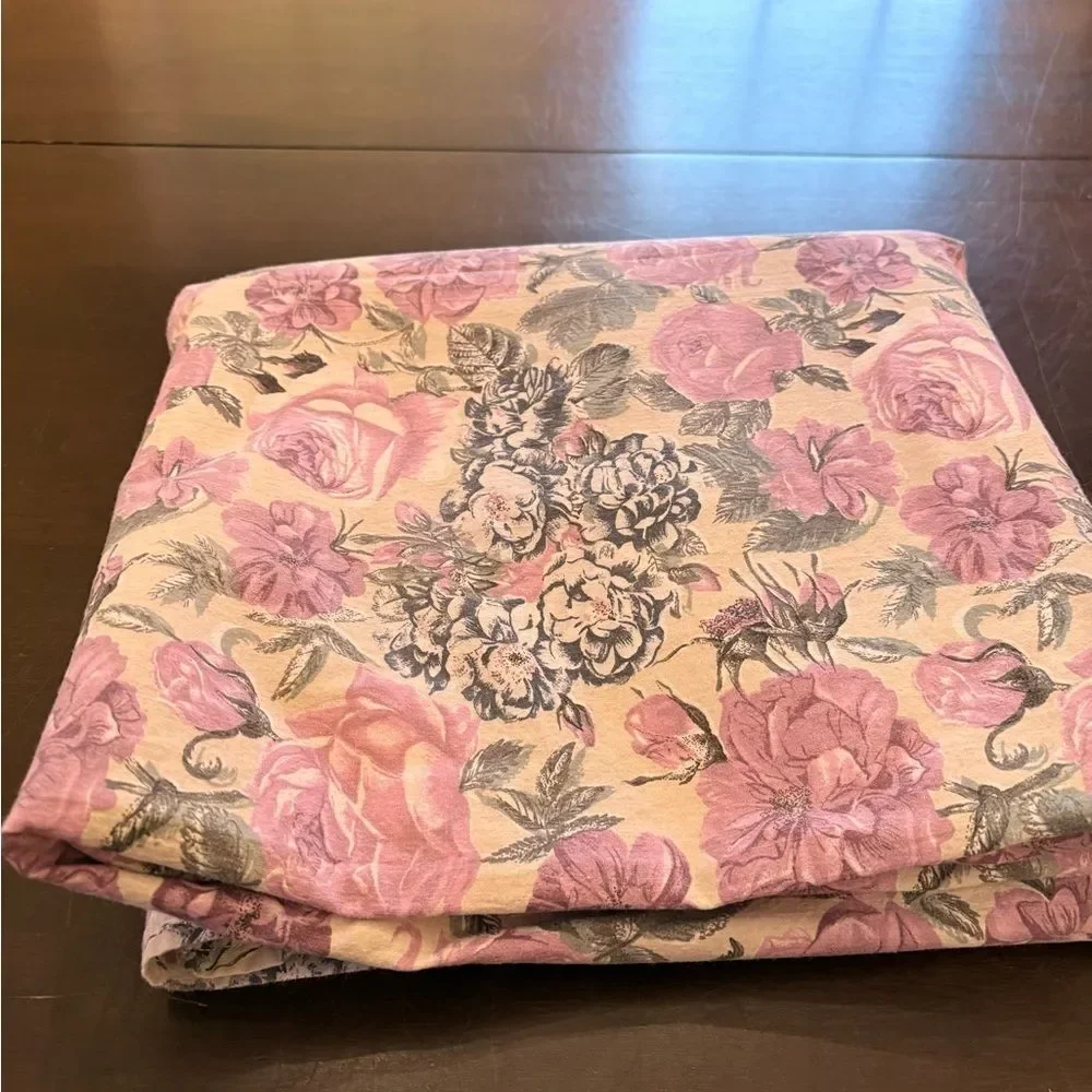 Floral Purple Rose Tablecloth