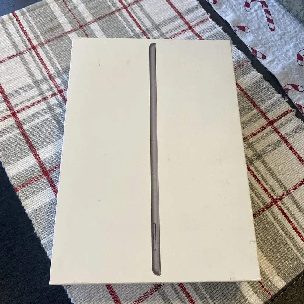 EMPTY BOX ONLY Apple iPad 9th Generation‎ A2602 Wi-Fi 256GB 10.2 Space Gray
