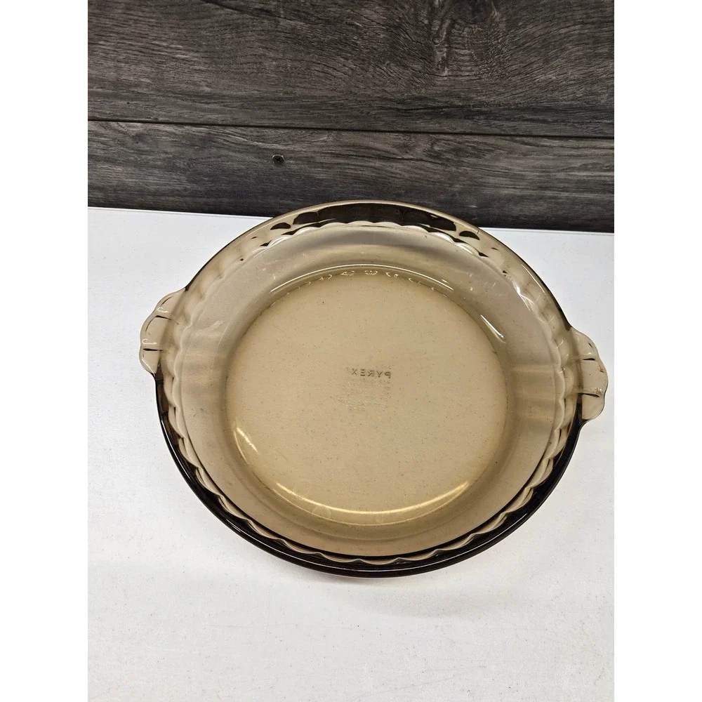 Pyrex‎ Fireside Amber Glass Pie Plate 24cm Fluted Edge Baking Dish 229 Vintage