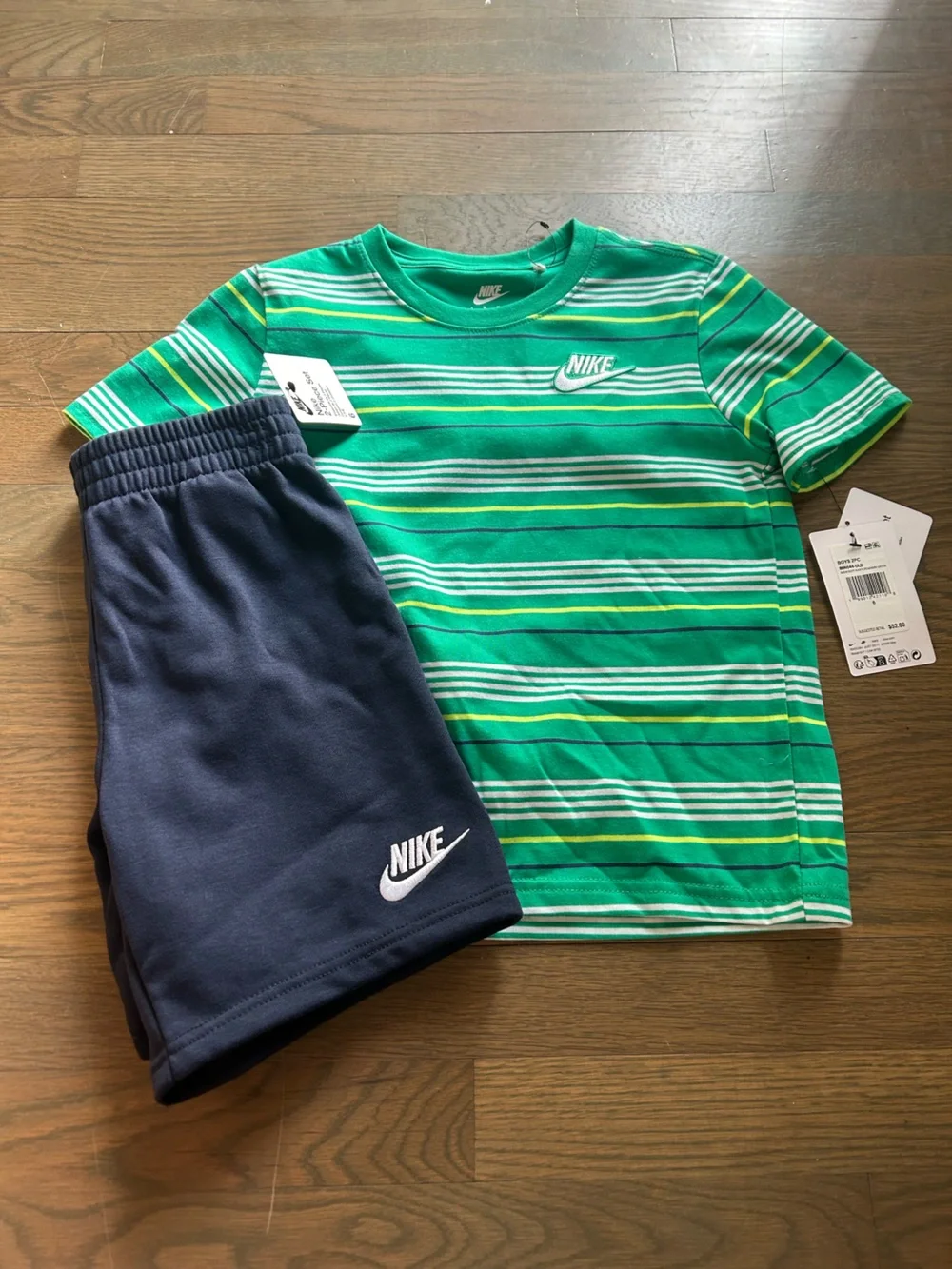 NWT Nike Boys Set size 6