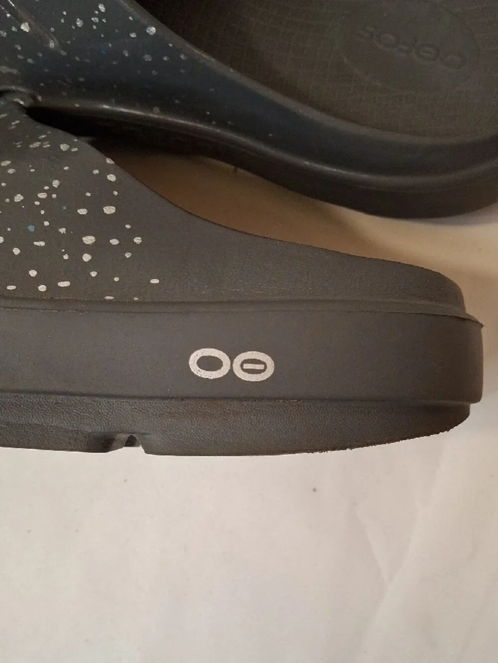 OOFOS oofus lightweight