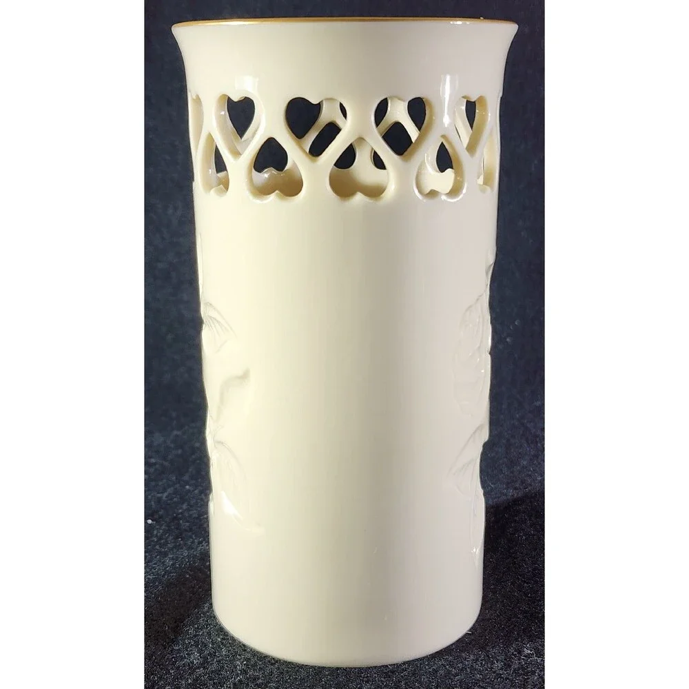Lenox this intaglio