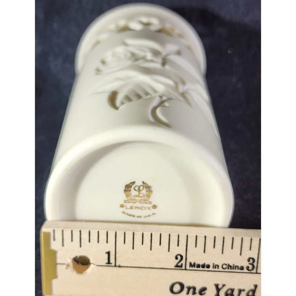 Lenox this intaglio
