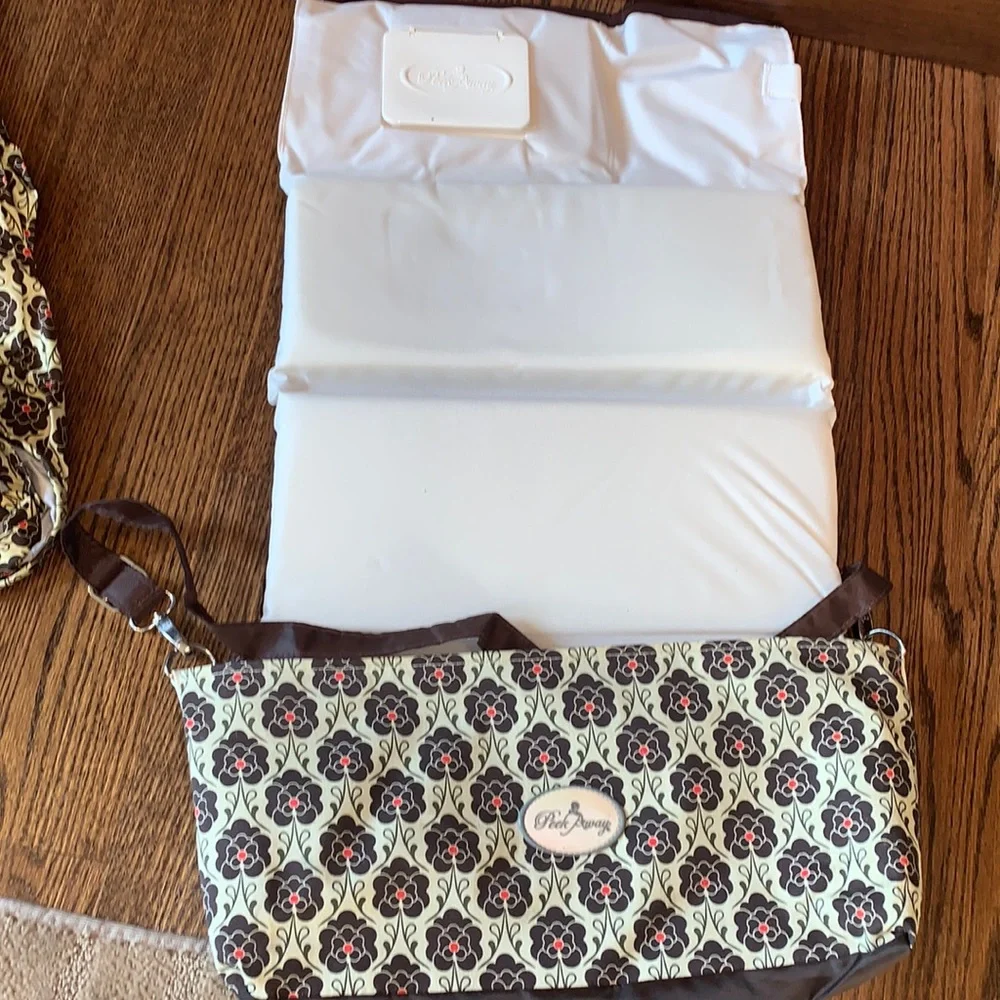 Peek Away cotton pad 27