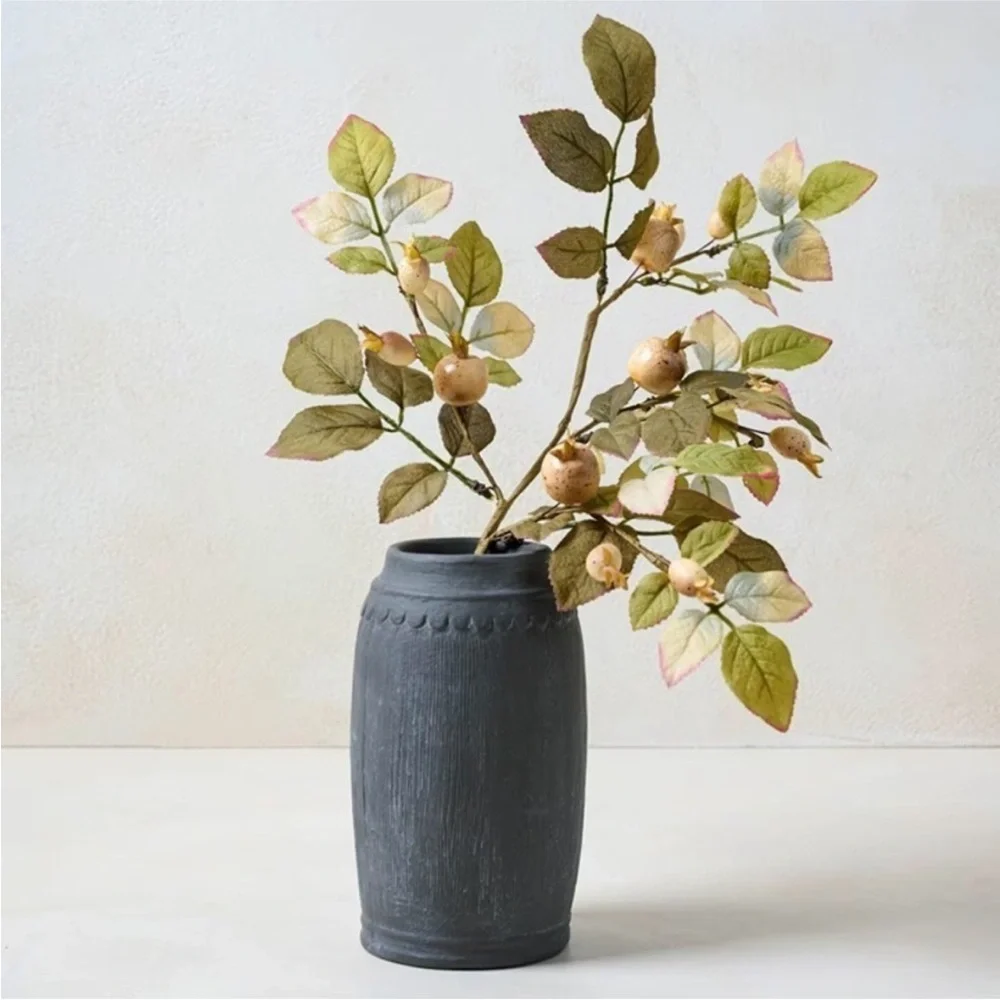 Magnolia small scalloped