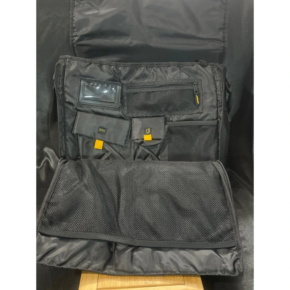 Targus laptop messenger