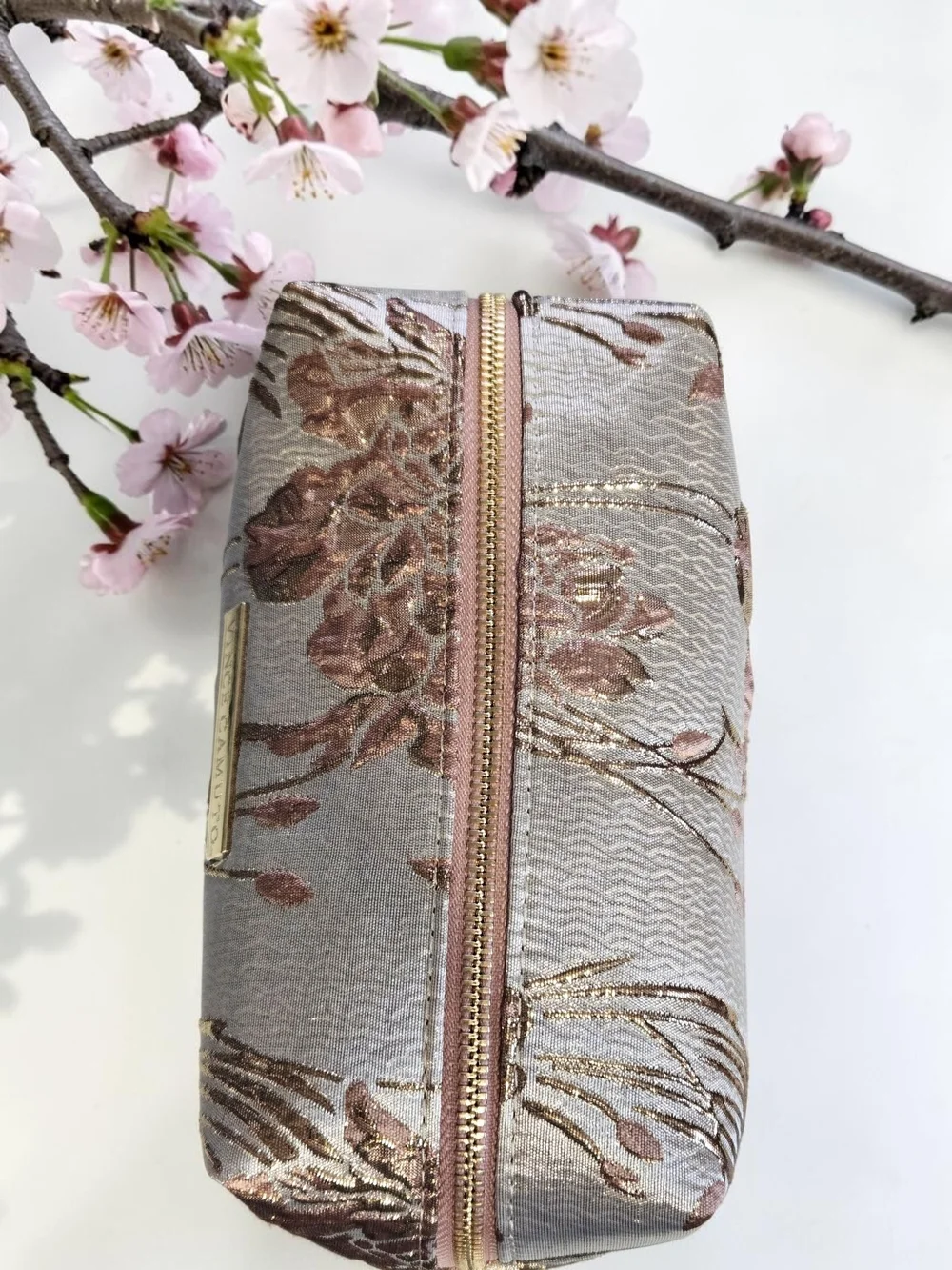NEW Vince Camuto Lite Pink Floral Embroidered Pouch Cosmetic Bag 8
