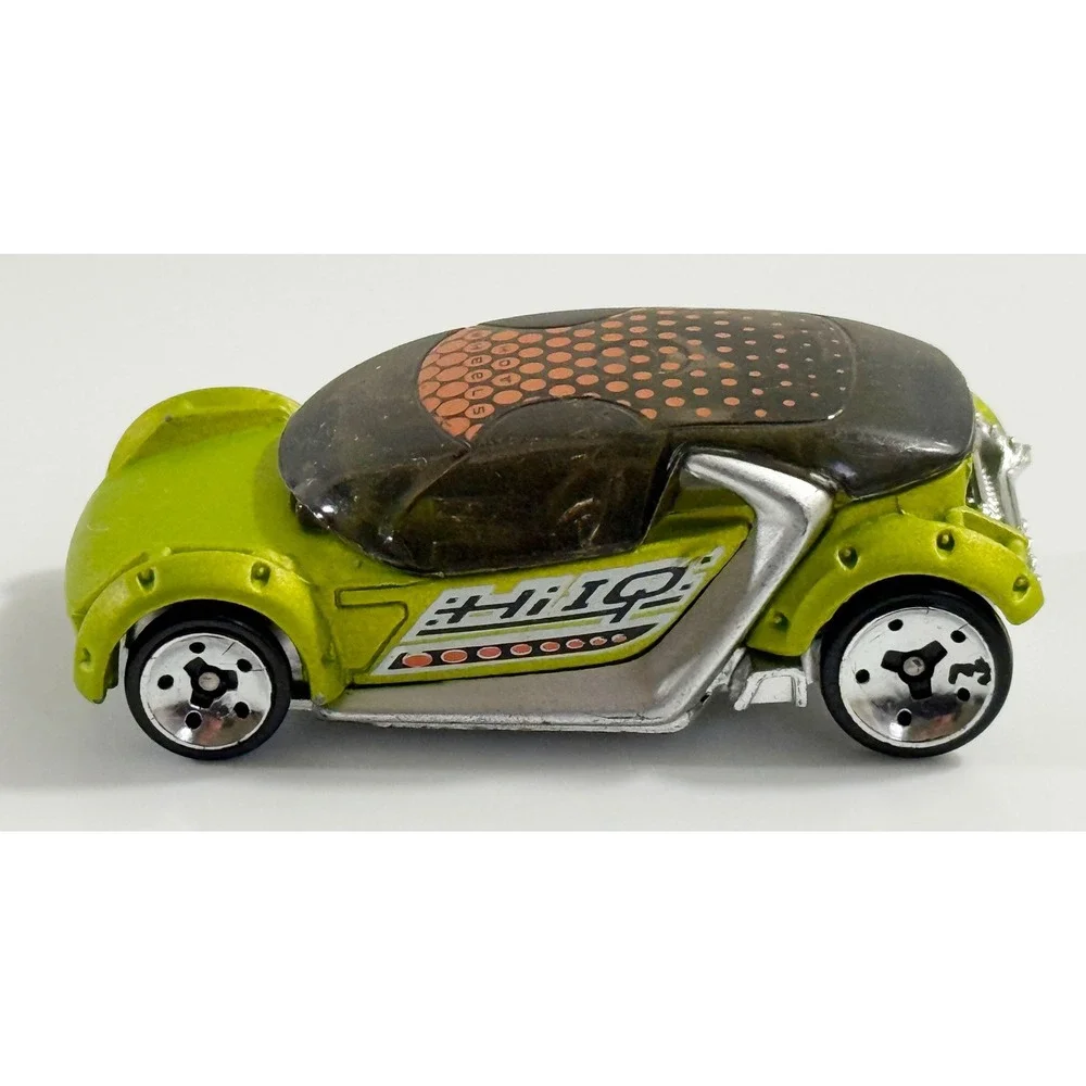 Hot Wheels Hi I.Q. Diecast Car‎ Kids 1:64 Lime Green 2004 First Editions