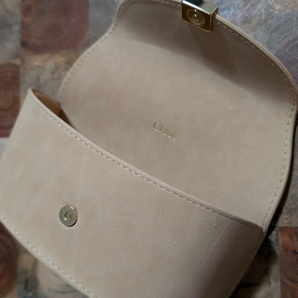 Chloe Glass Case + Logo Lense Cloth  - No Glasses Included - Nwt ❤️