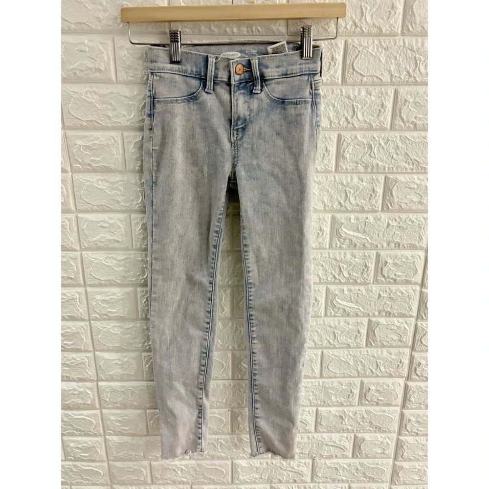 OLD NAVY GIRLS JEANS SIZE 10 BALLERINA JEGGINGS LIGHT WASH DENIM RAW‎ HEM