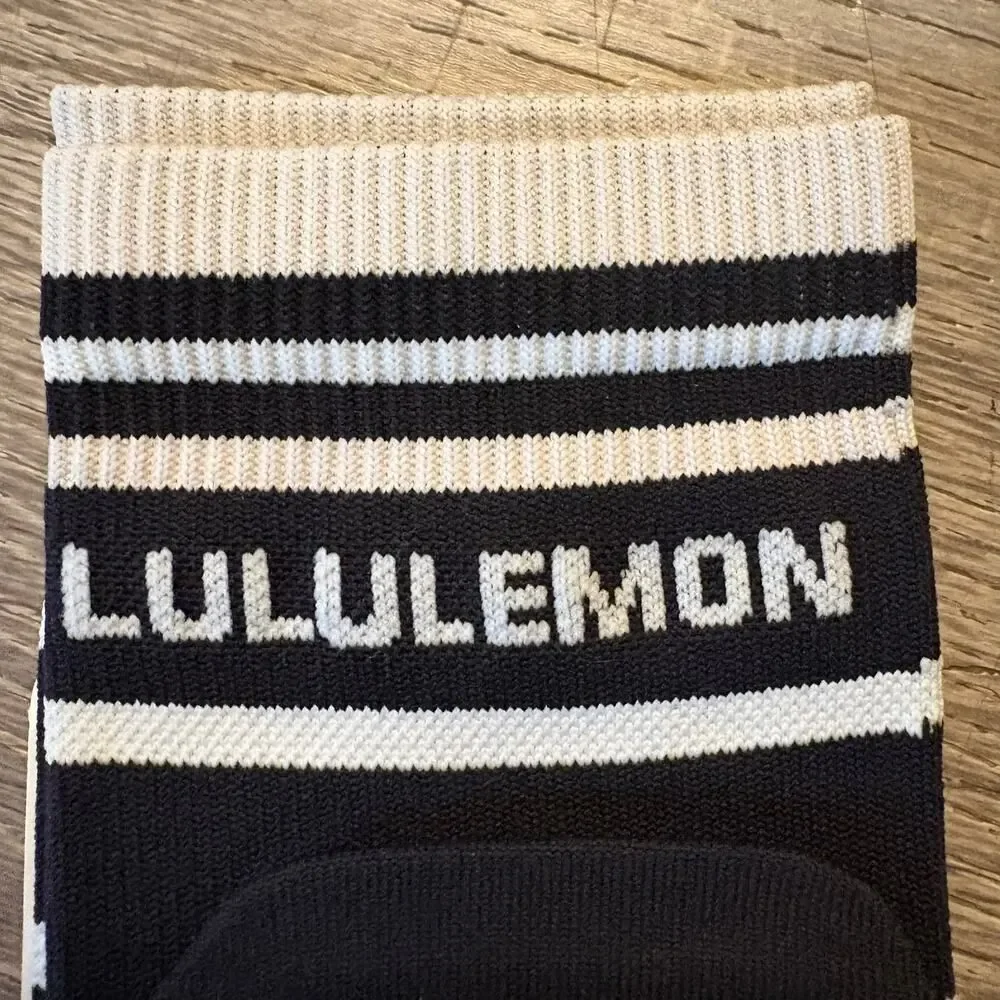 lululemon athletica lululemon tale