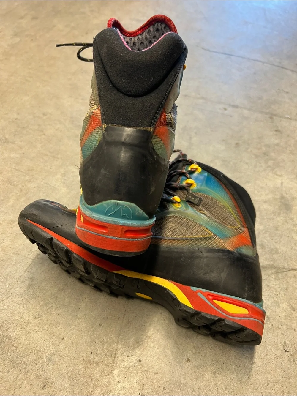 La Sportiva durable men