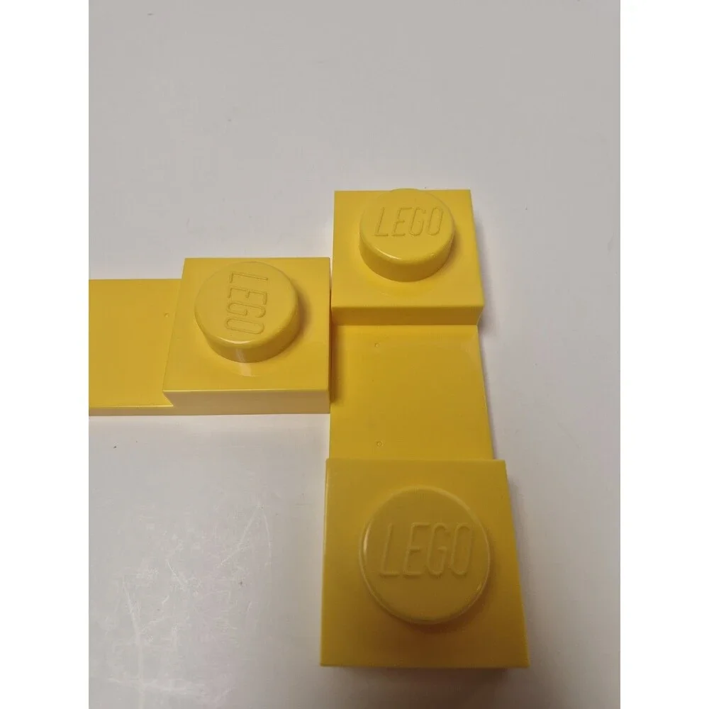 Lego 2pc yellow
