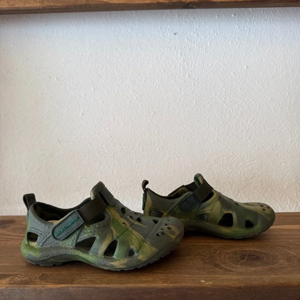 Skechers foamies koolers