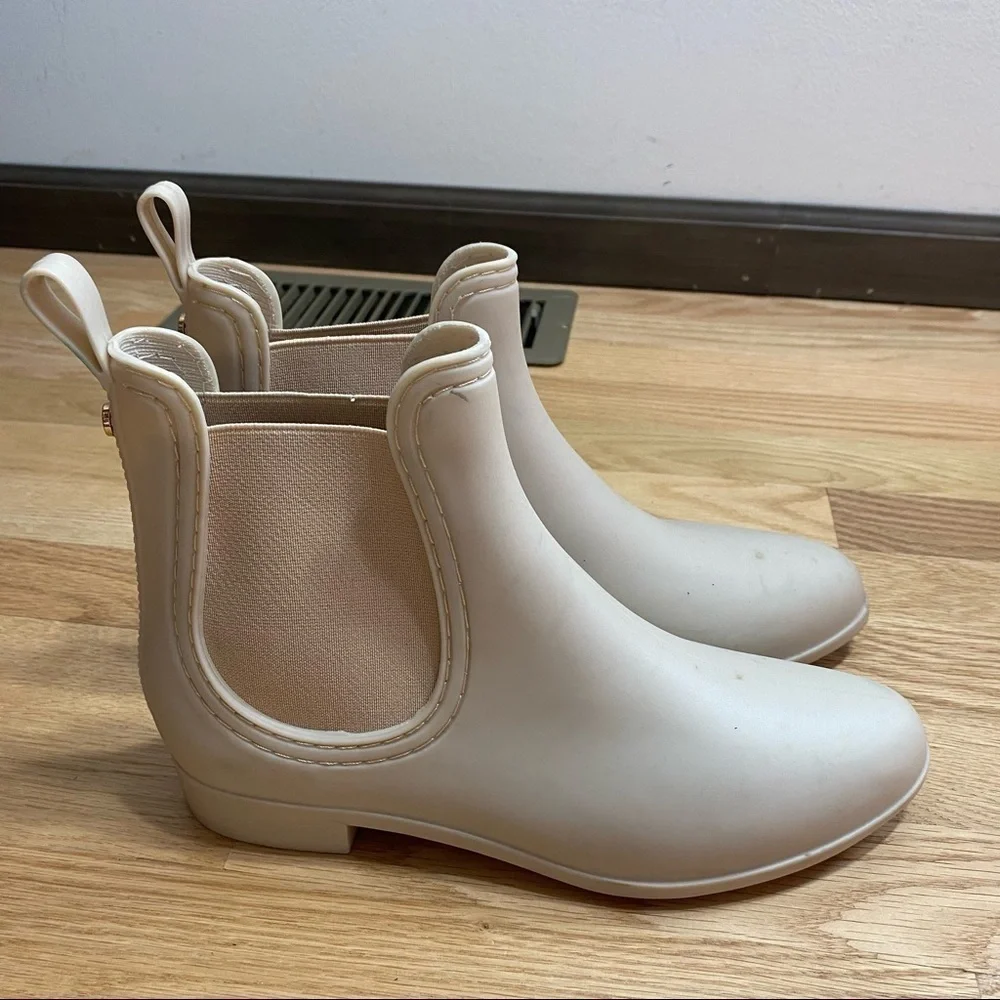 Catherine Malandrino ankle white rain