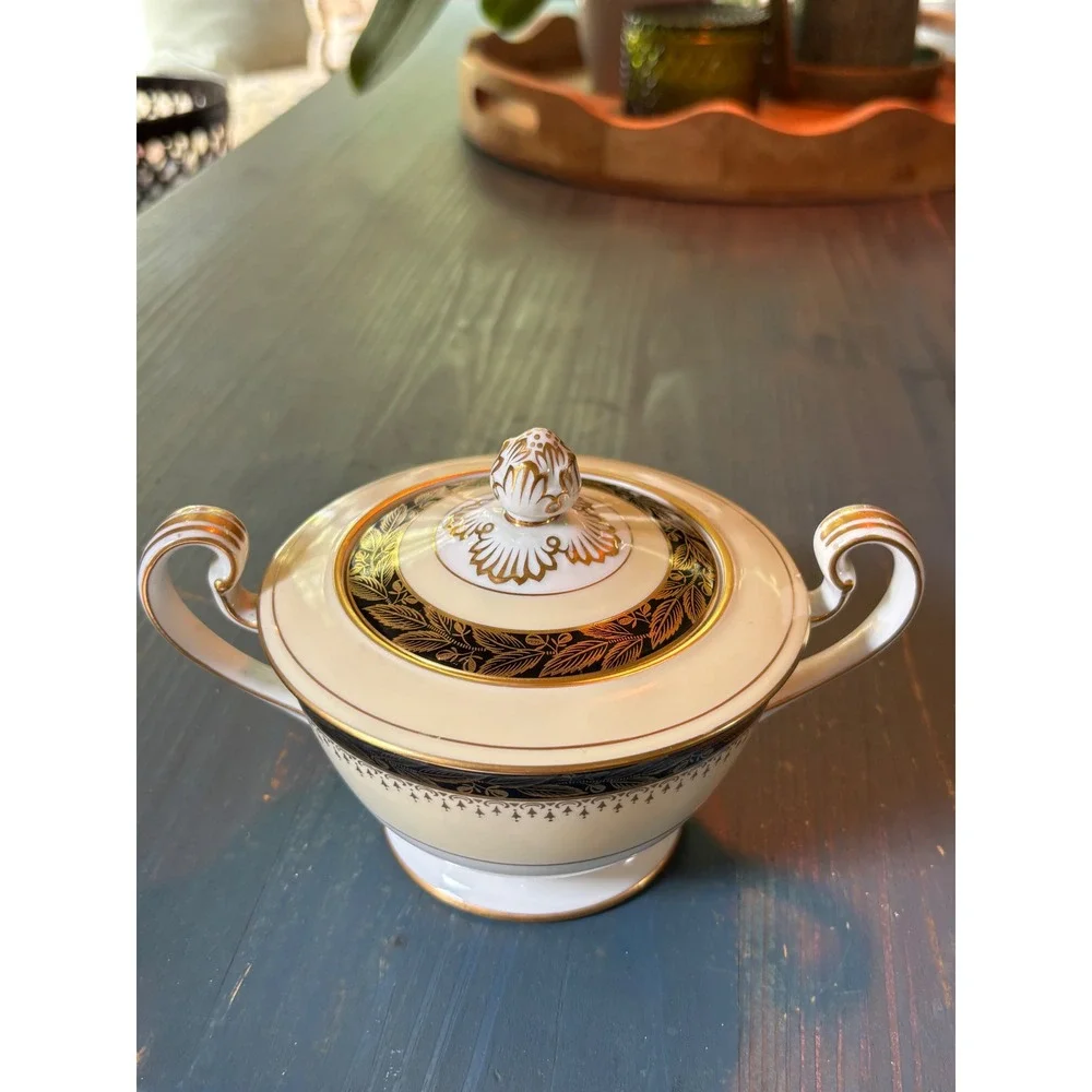Noritake china teapot