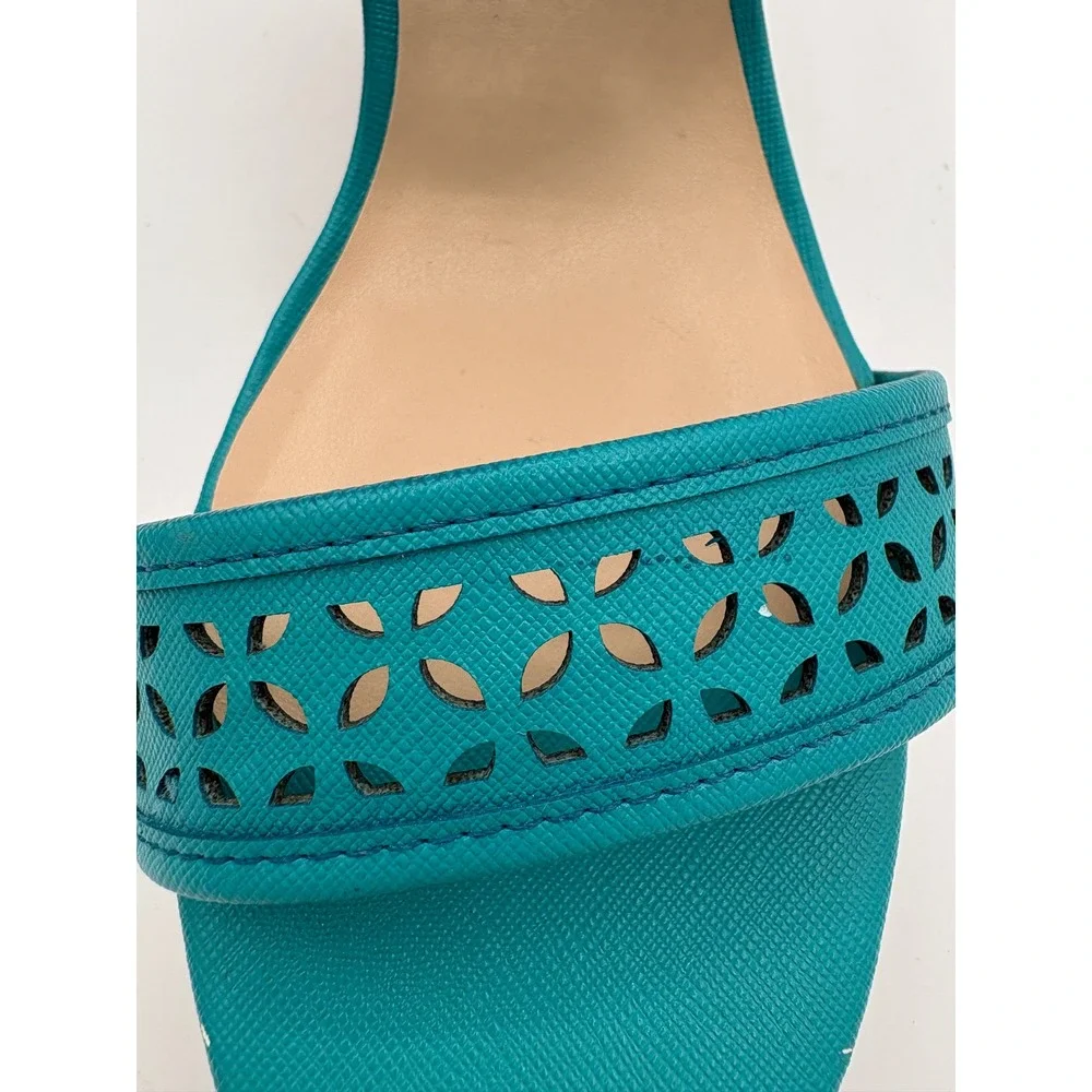 Liz Claiborne liz claiborne