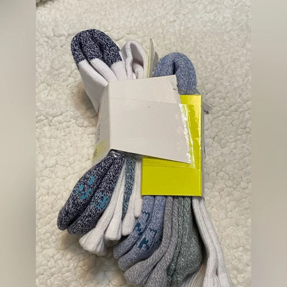 Hanes active socks