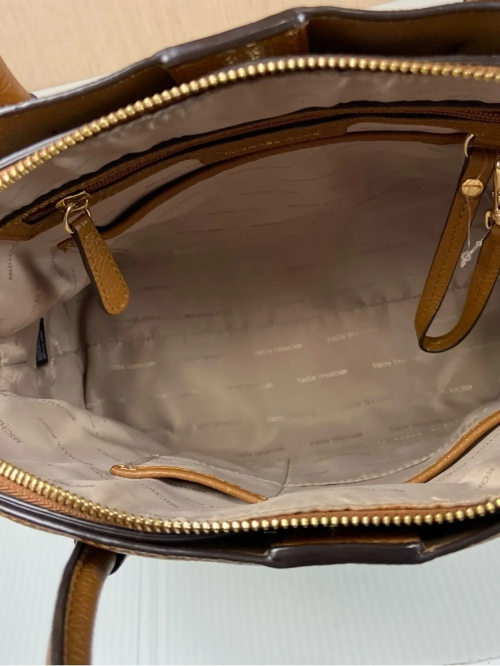 Michael Kors classic michael
