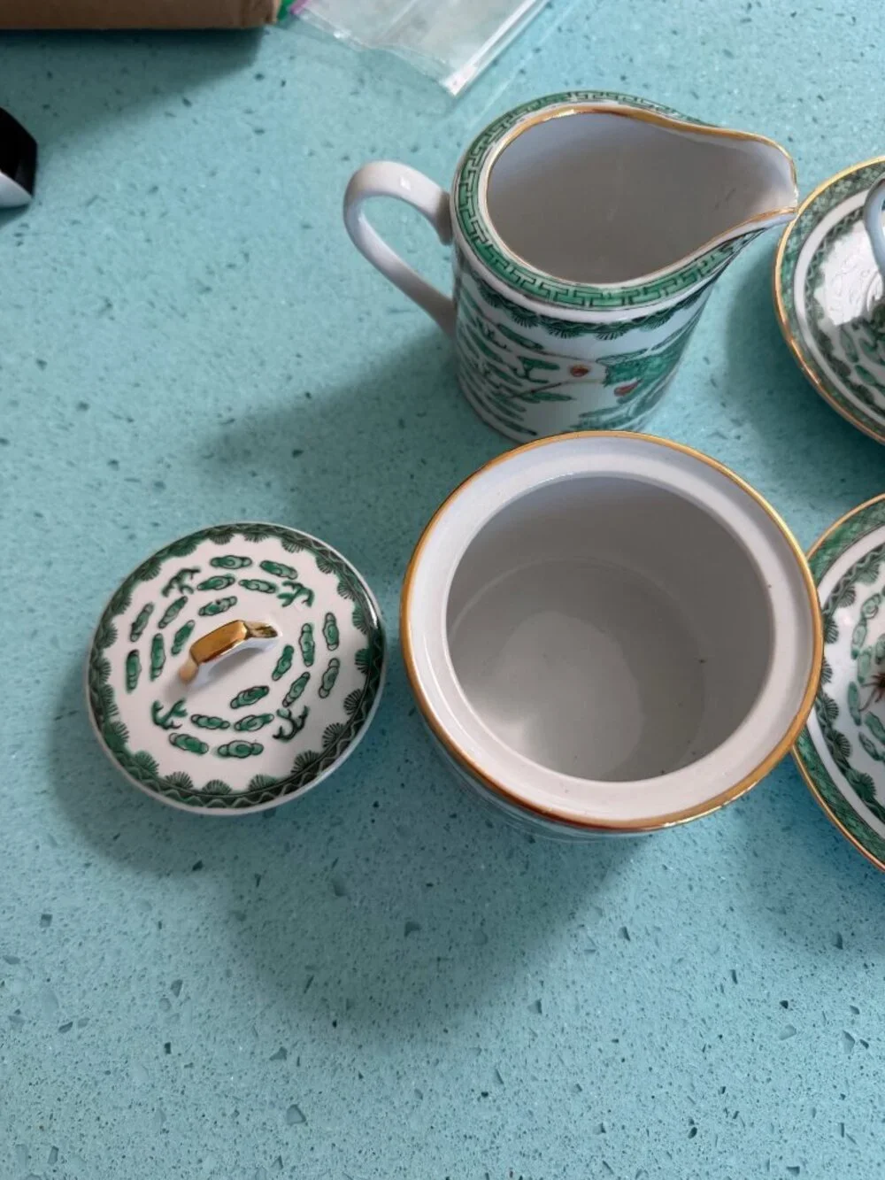 N/A design saucer green