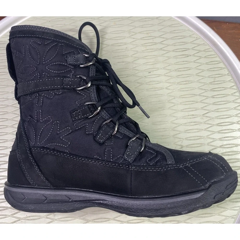 L.L. Bean bean women