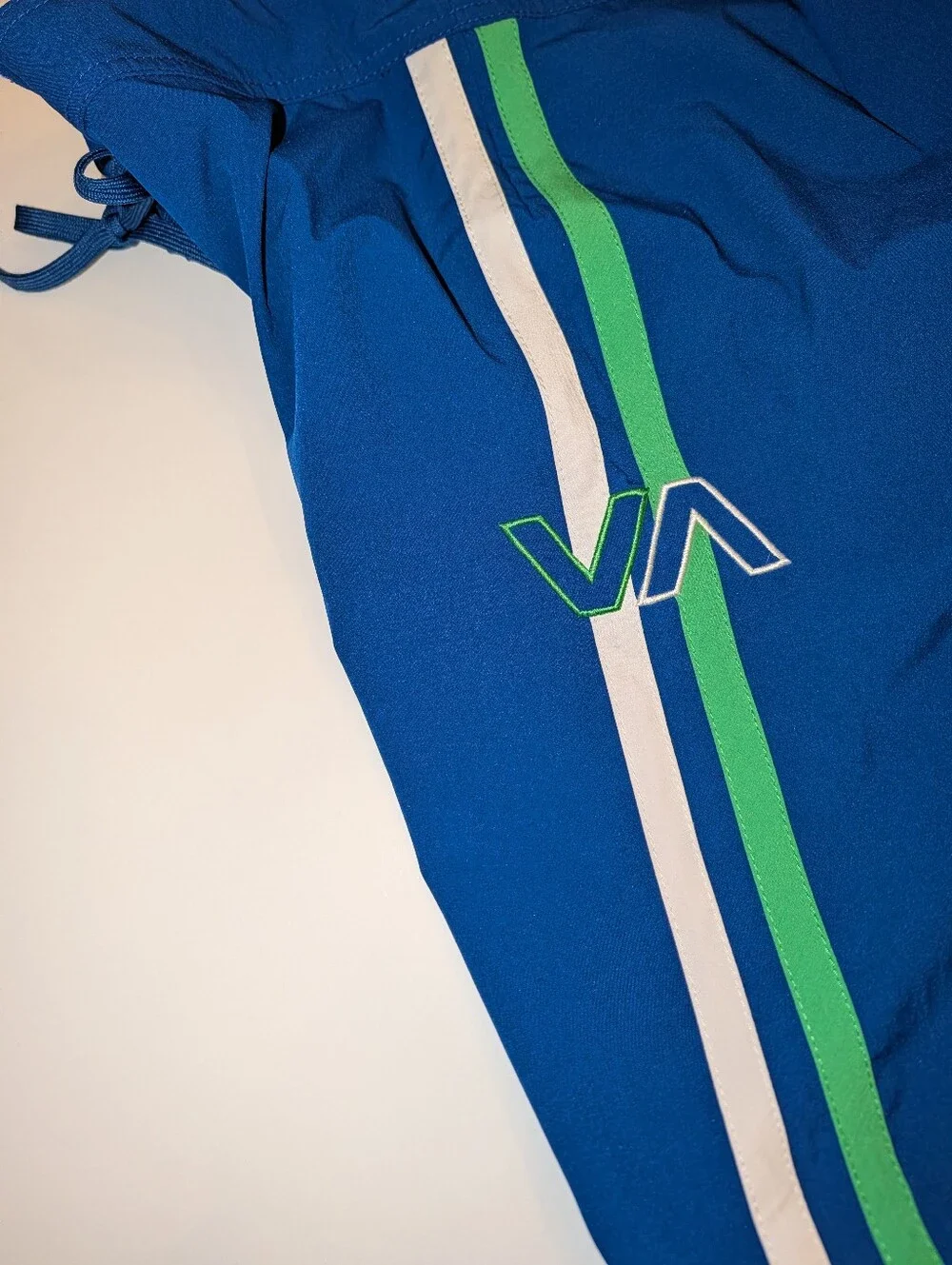 RVCA royal blue