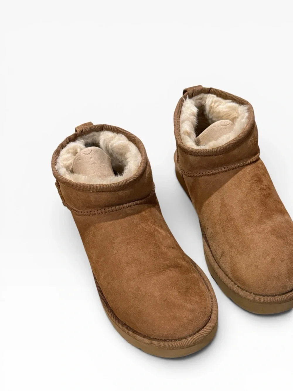 UGG Women’s Classic Ultra Mini Boots - Chestnut. Size 8