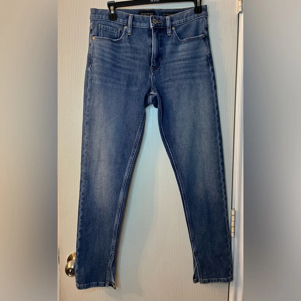 🛍️Banana Republic Blue Mid-Rise Skinny Jeans - Size 28