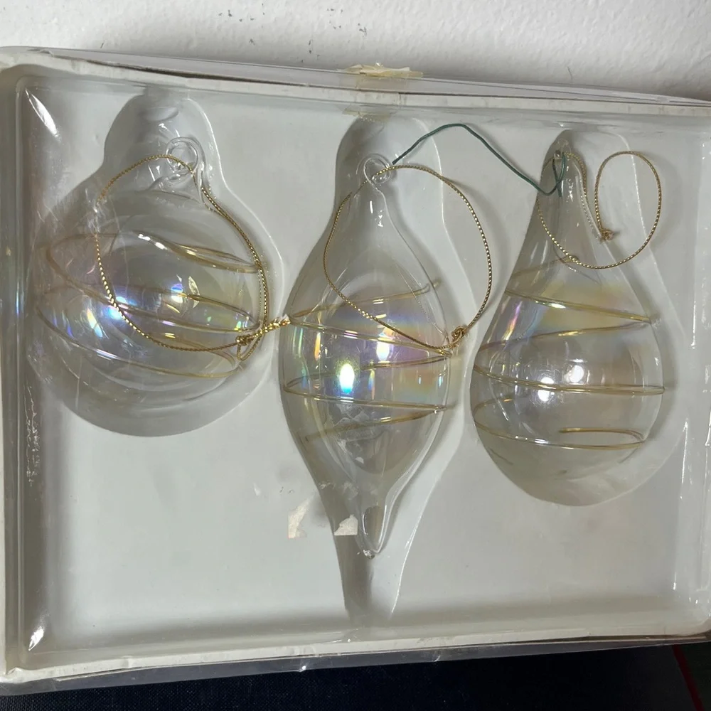Vintage Hand Blown Iridescent Clear Glass Gold Spiral Finial Holiday Ornaments‎