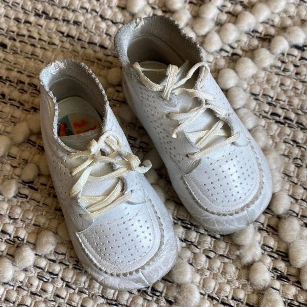 Vintage baby crib shoes‎