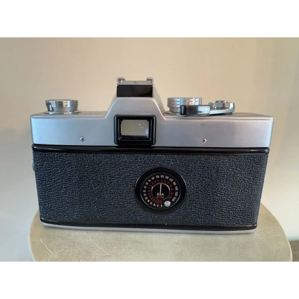 Minolta body questions features