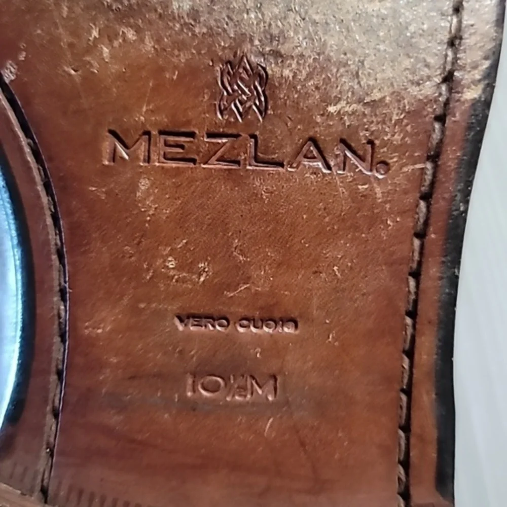 Mezlan giovanni square