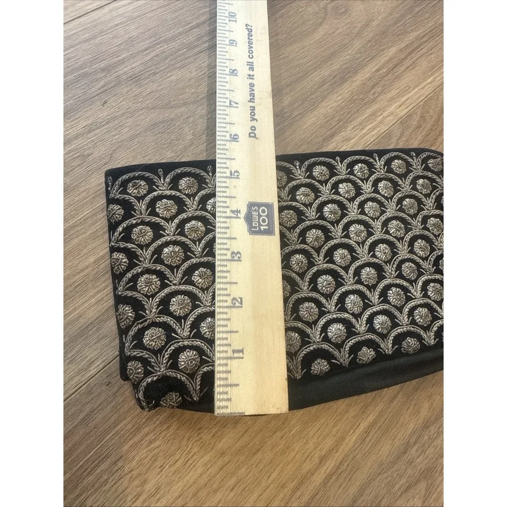 The Unbranded Brand vintage clutch