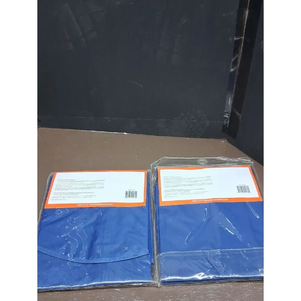 Rubbermaid pair shoe