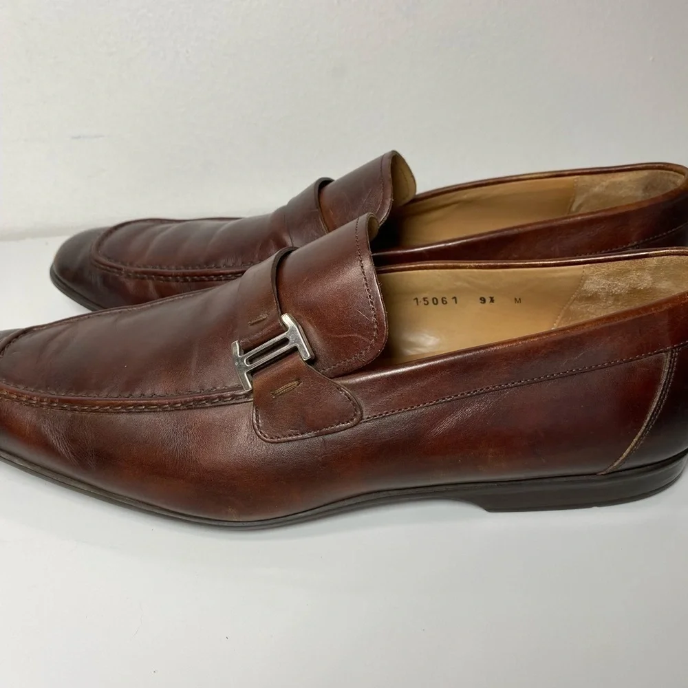 Magnanni introducing men