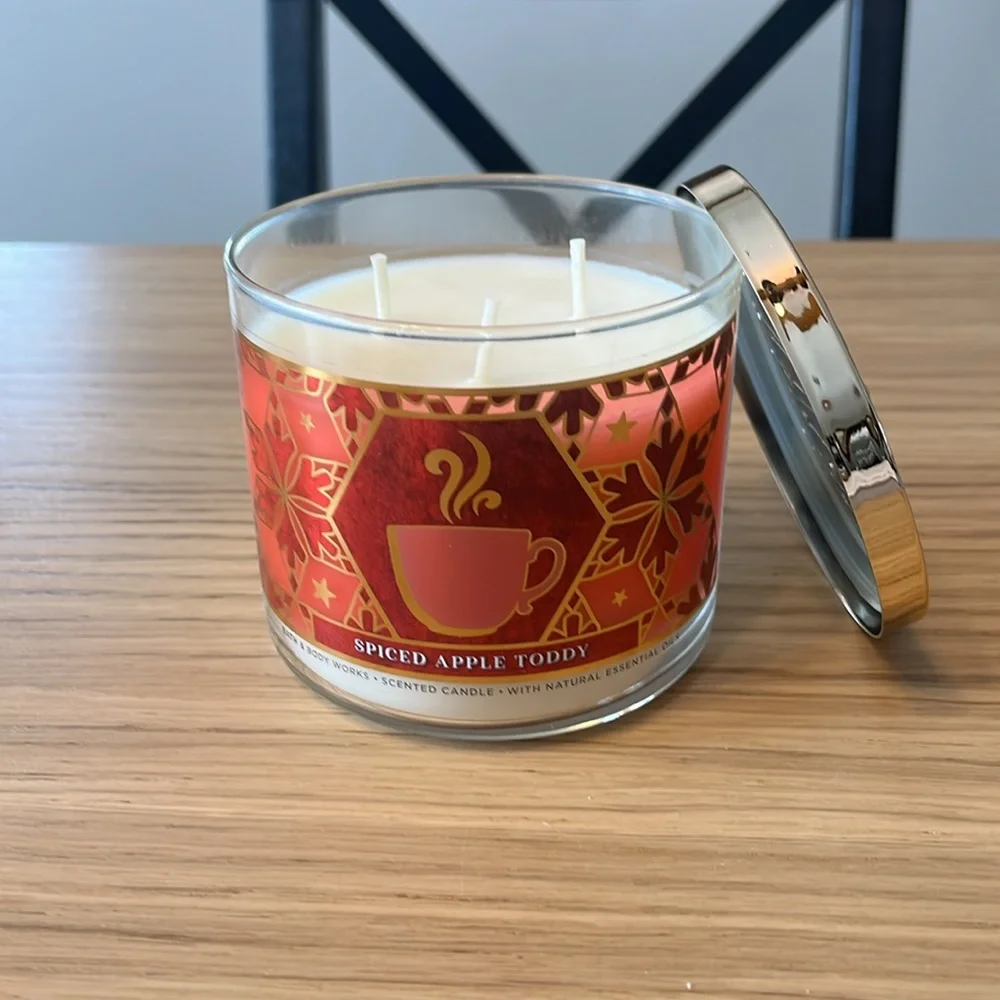 Bath & Body Works bath body