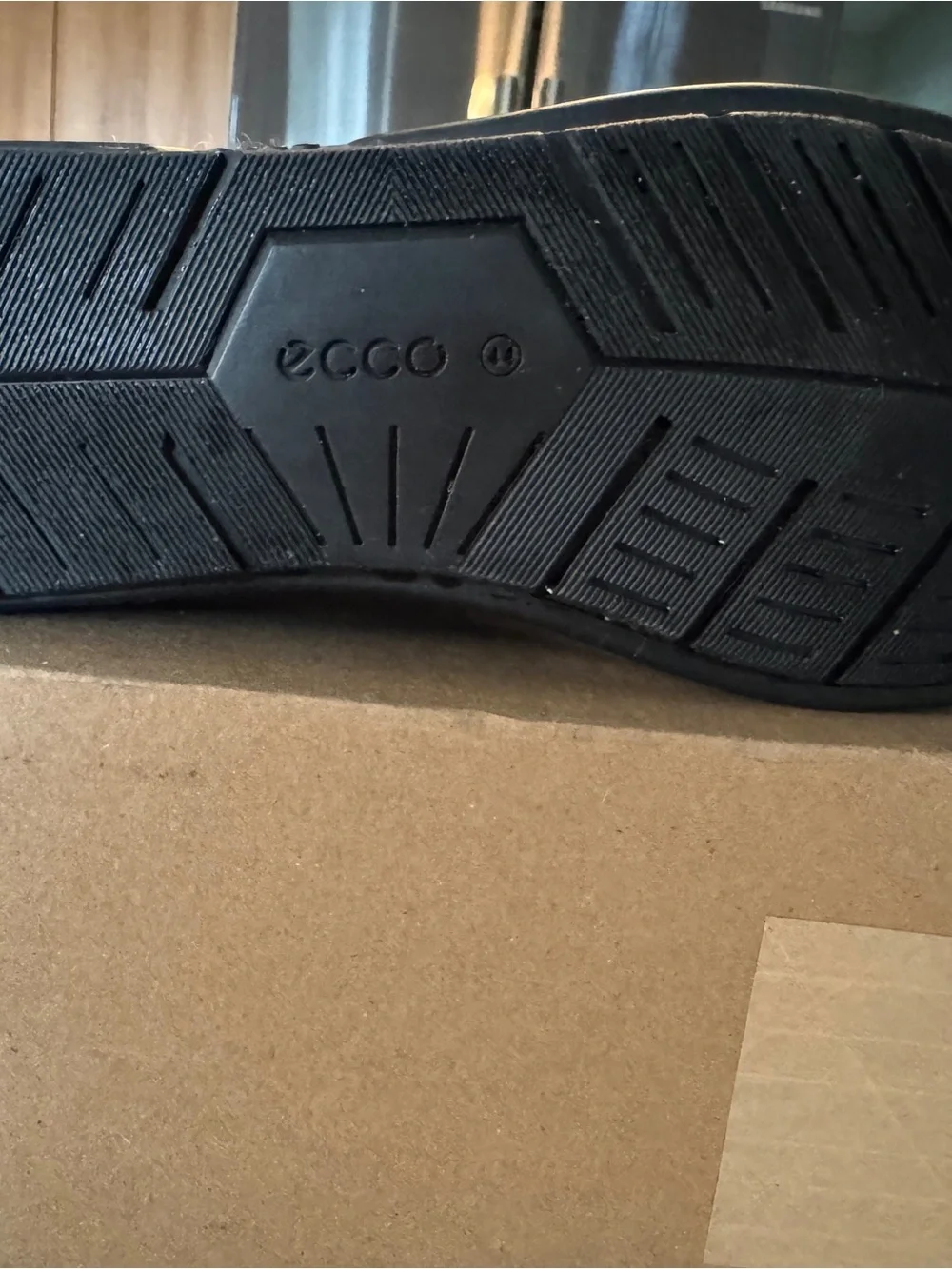 Ecco smooth dark