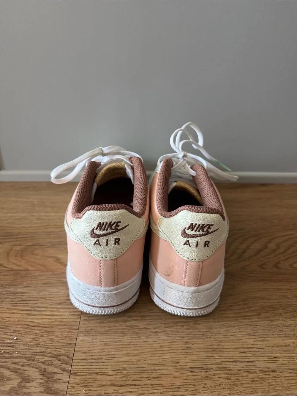 Nike low top