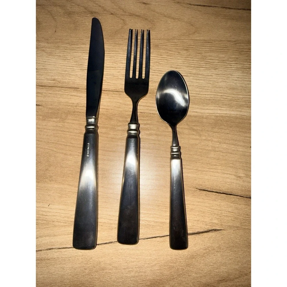Motif‎ Knife Spoon  Fork Oneida Cube Logo Satin Stainless Flatware Heirloom NEW