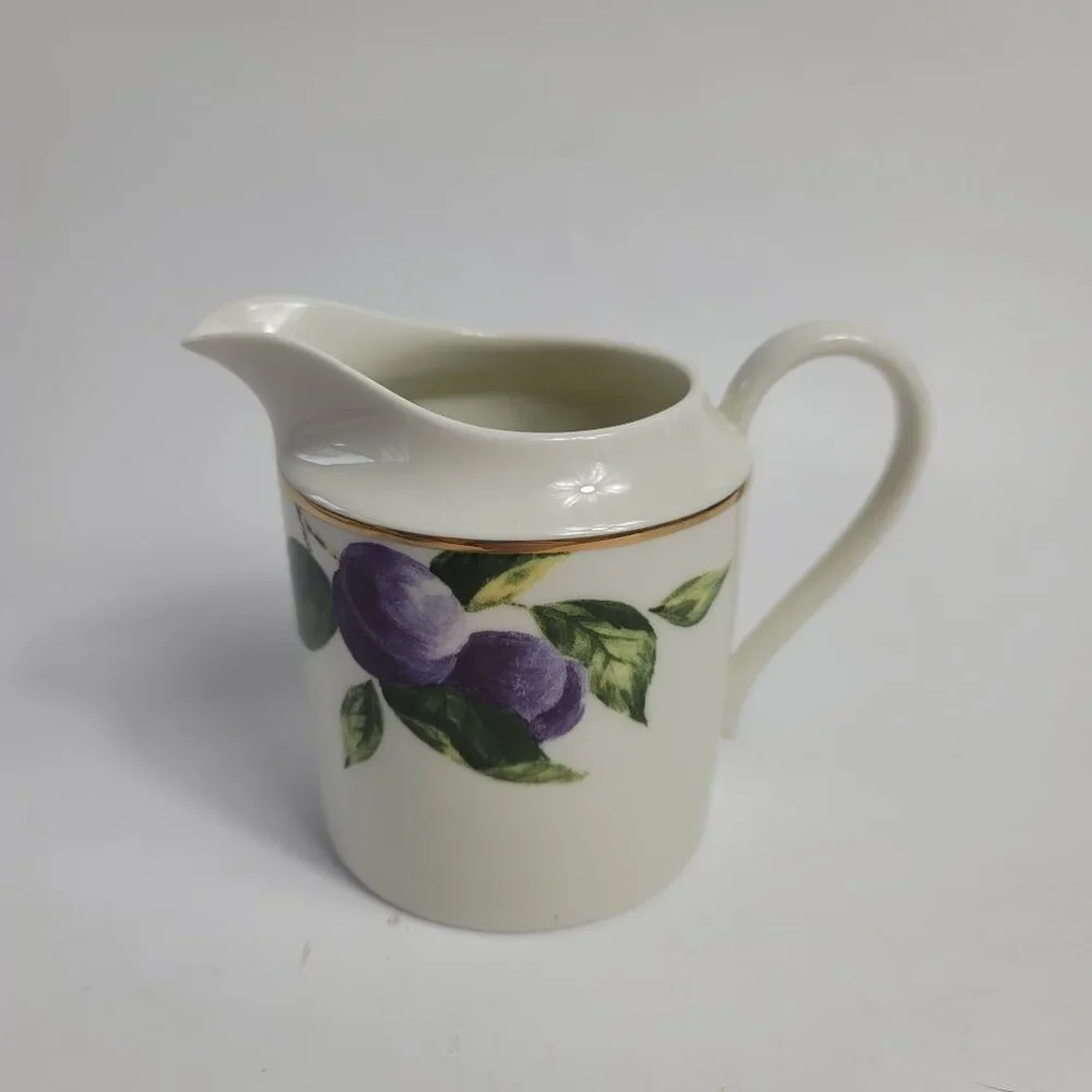Mikasa Plum Court L3132 Creamer White with Purple Plums and Green Leaves