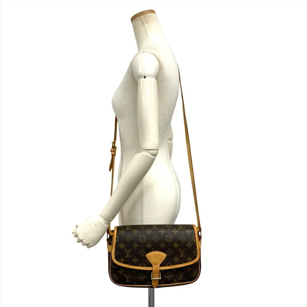 Louis Vuitton louis vuitton