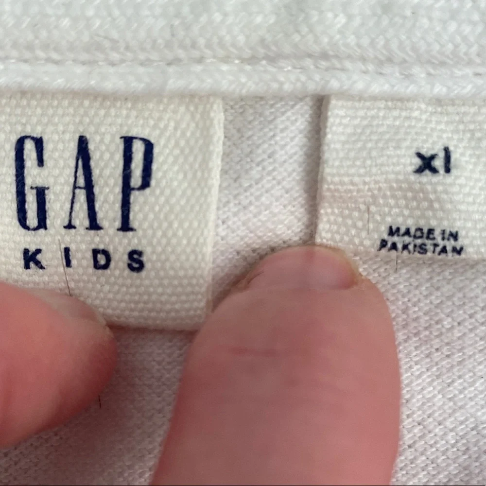 GAP white pique