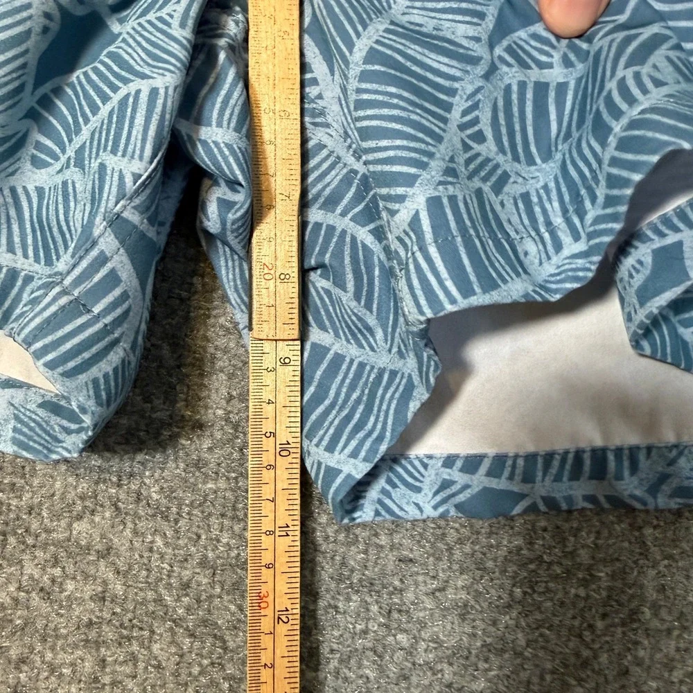 Huk swim trunks
