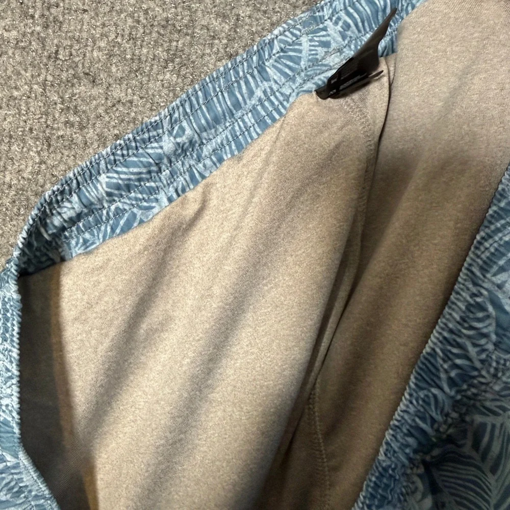 Huk swim trunks