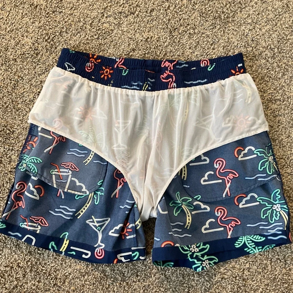 chubbies neon lights