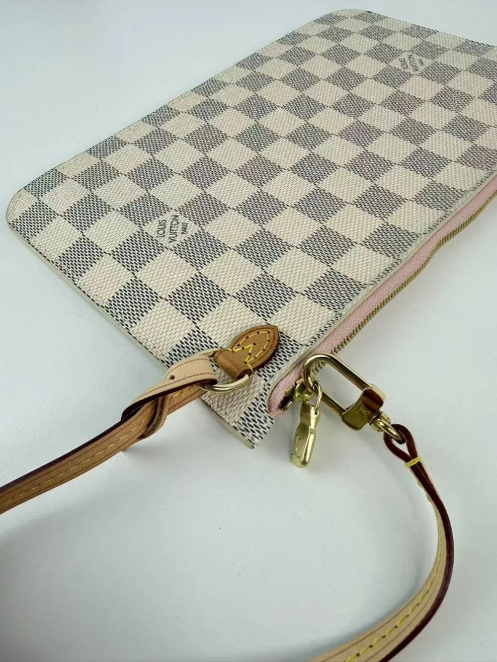 Louis Vuitton very good