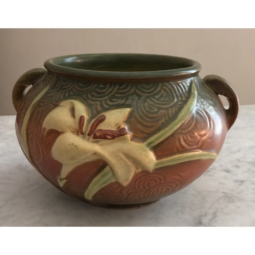 Roseville pottery bowl